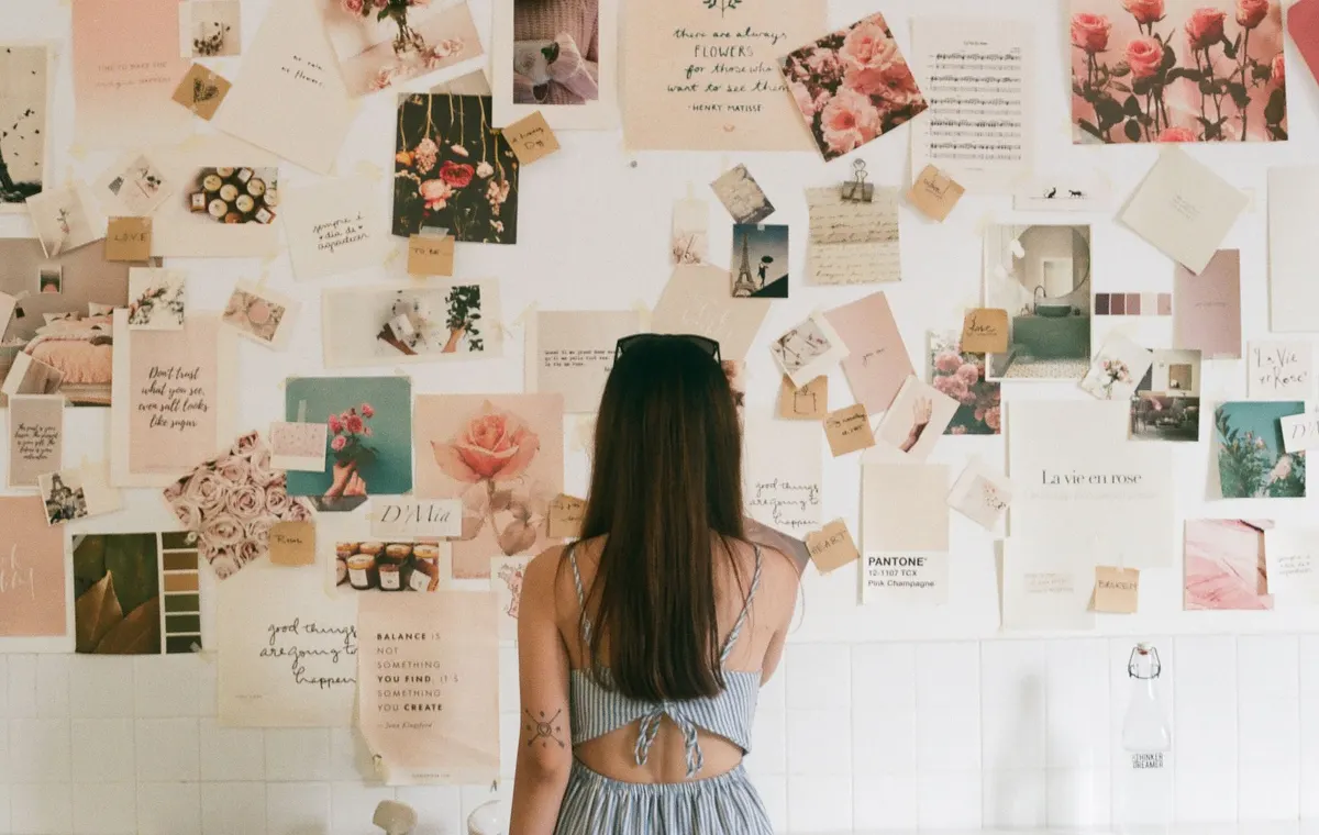 Collage de différents styles de mode féminine
