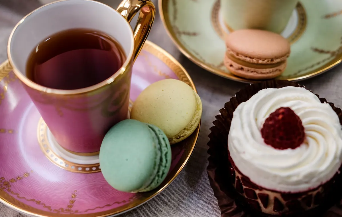 Salon de thé parisien et pâtisseries