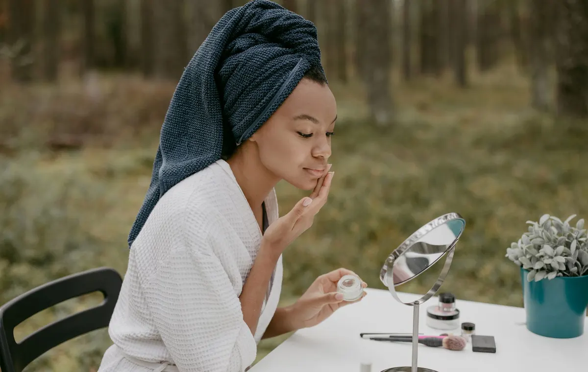Soin anti-âge et texture crème